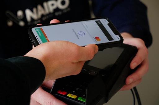 contactless apple pay payment